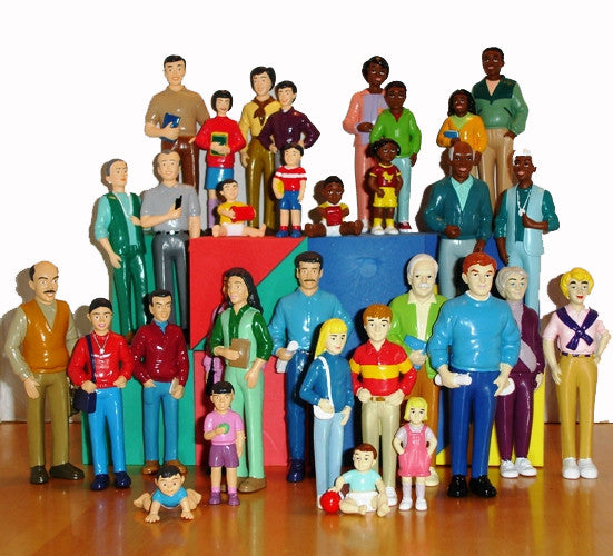 Multi-Ethnic Pretend Families (32 figures!)